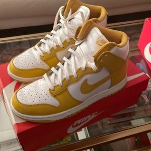 Nike Dunk High